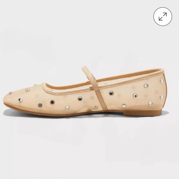 Brand New Wild Fable Beige Elsa Mary Jane Ballet Flats - Picture 2 of 3